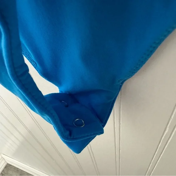 Skims Fits Everybody High Neck Bodysuit Mykonos XS - Picture 5 of 7